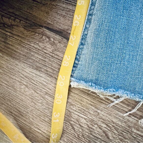 Ariat R.E.A.L Hallie Flare Jean Mid-Rise Light Wash Denim Size 28R - Picture 13 of 13